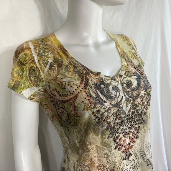 Dress Barn Women’s Fitted Y2K V-Neck Paper Thin Tee - Picture 2 of 7